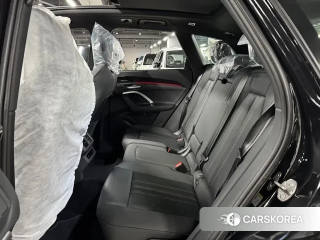 Audi Q5 (80A) 2025 Черный из Кореи, фото 3