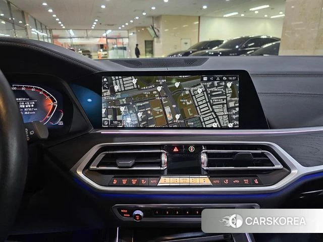 BMW X7 (G07) 2022 Белый из Кореи, фото 3