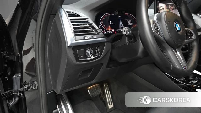 BMW X3 (G01) 2022 Черный из Кореи, фото 3