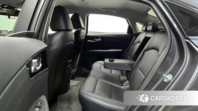 Kia The New K3 2nd generation 2022 Серый из Кореи, фото 3