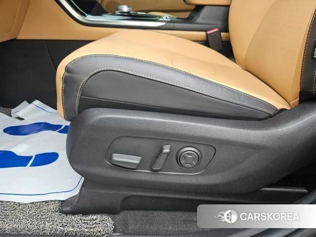 Kia Carnival 4th generation 2023 Черный из Кореи, фото 3
