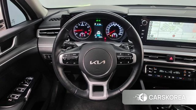 Kia K5 3rd generation 2023 Белый из Кореи, фото 3