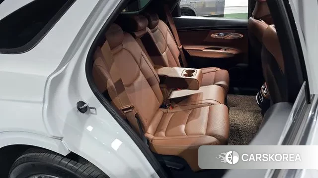 Genesis GV70 2023 Белый из Кореи, фото 3