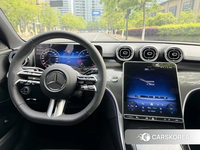 Mercedes-Benz Class C 2025 Белый из Китая, фото 3