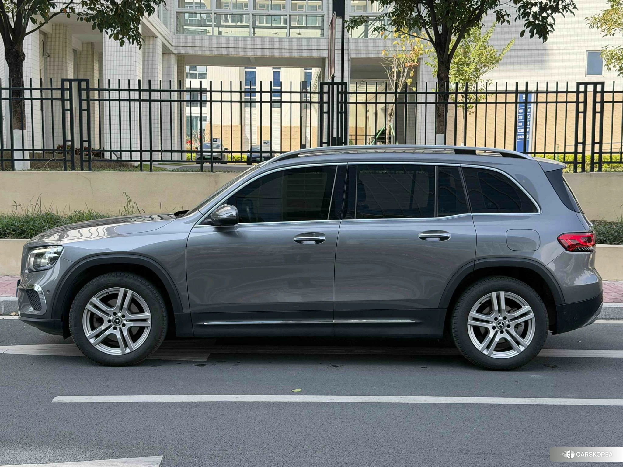 Mercedes-Benz GLB 2021 Шампань из Китая, фото 3