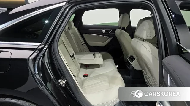 Audi A6 (C8) 2023 Черный из Кореи, фото 3