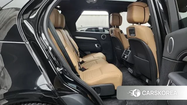 Land Rover Discovery 5 2024 Черный из Кореи, фото 3