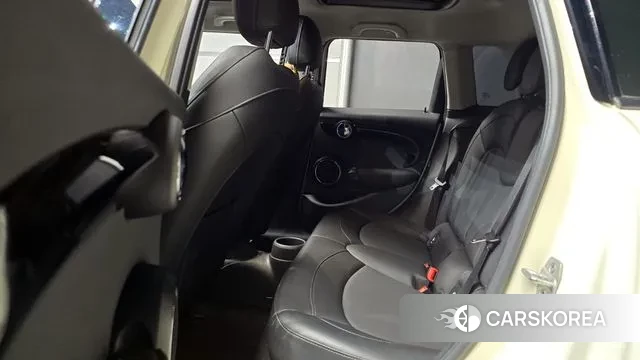 Mini Cooper S 2021 Жемчужный цвет из Кореи, фото 3