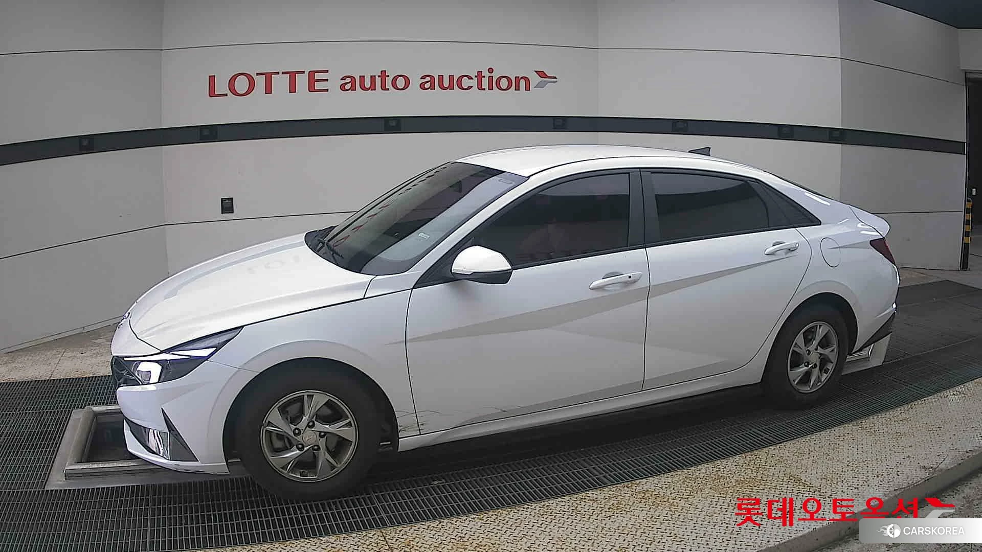 Hyundai Avante 2021 Polar White из Кореи, фото 3