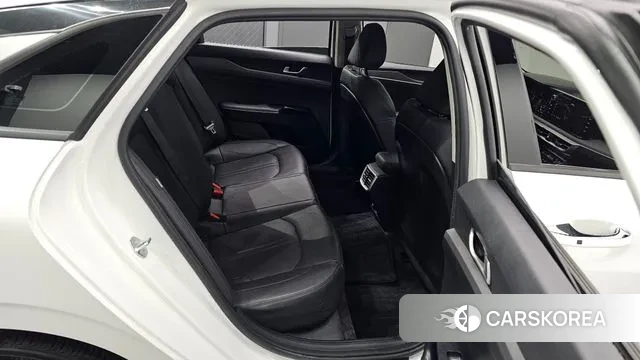 Kia K5 3rd generation 2023 Белый из Кореи, фото 3