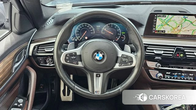 BMW 5 Series (G30) 2019 Серый из Кореи, фото 3