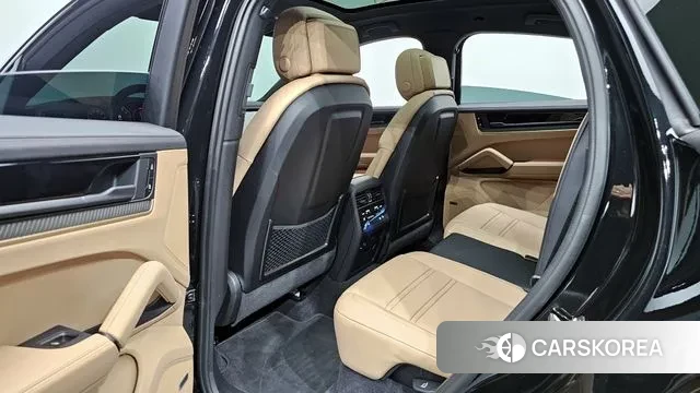 Porsche Cayenne (PO536) 2024 Черный из Кореи, фото 3