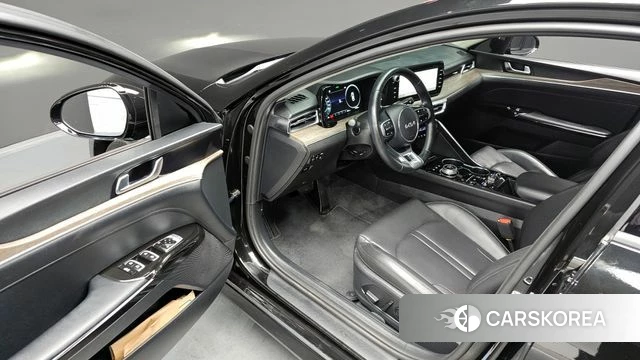 Kia K5 3rd generation 2023 Черный из Кореи, фото 3