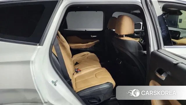 Hyundai The New Santa Fe 2023 Белый из Кореи, фото 3