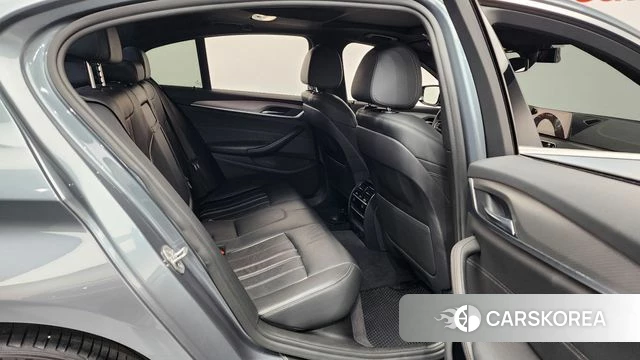 BMW 5 Series (G30) 2018 Серый из Кореи, фото 3