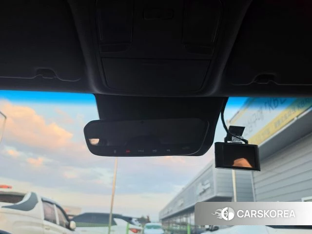 Hyundai The New Kona 2022 Светло-серебряный цвет из Кореи, фото 3