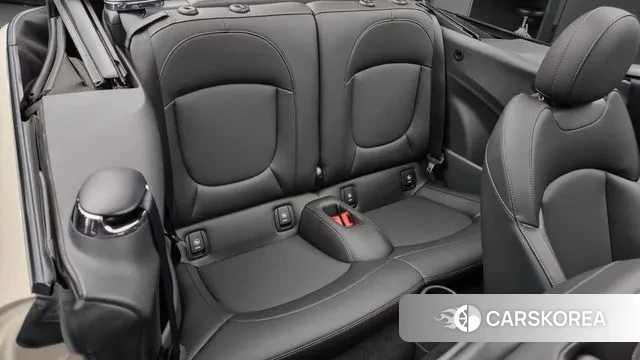 Mini Cooper Convertible 2021 Белый из Кореи, фото 3