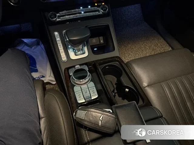 Genesis G90 2019 Черный из Кореи, фото 3