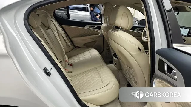 Genesis The New G70 2023 Белый из Кореи, фото 3