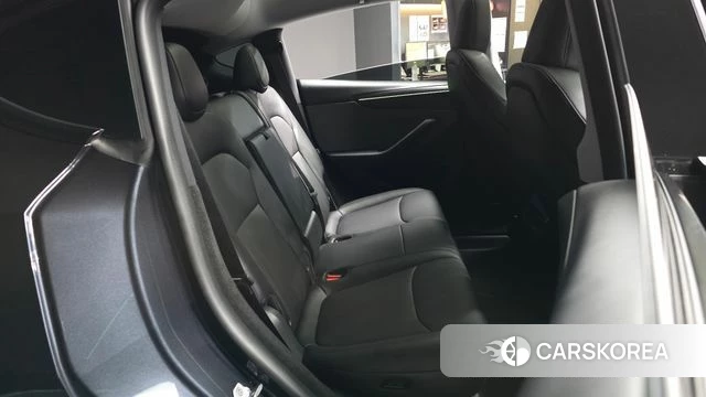 Tesla Model Y 2025 Серый из Кореи, фото 3