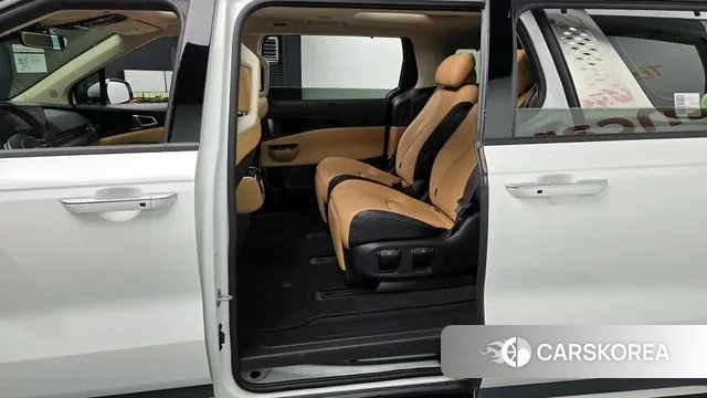Kia Carnival 4th generation 2023 Белый из Кореи, фото 3