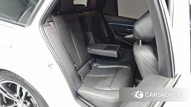 BMW 3 Series (F30) 2018 Белый из Кореи, фото 3