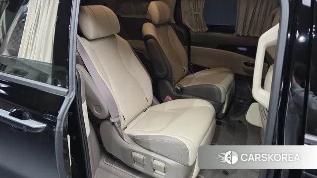 Kia Carnival 4th generation 2023 Черный из Кореи, фото 3