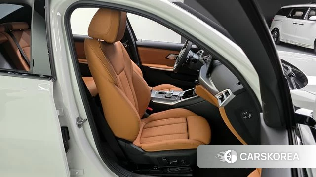 BMW 3 Series (G20) 2025 Белый из Кореи, фото 3