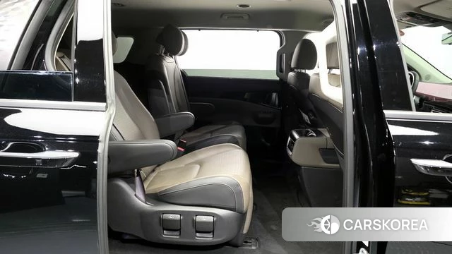 Kia The New Carnival 4th Generation 2024 Черный из Кореи, фото 3