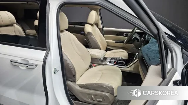 Kia Carnival 4th generation 2023 Белый из Кореи, фото 3