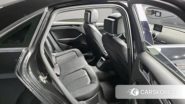 Audi New A3 2018 Черный из Кореи, фото 3