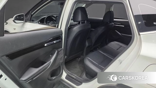 Kia Seltos 2022 Белый из Кореи, фото 3