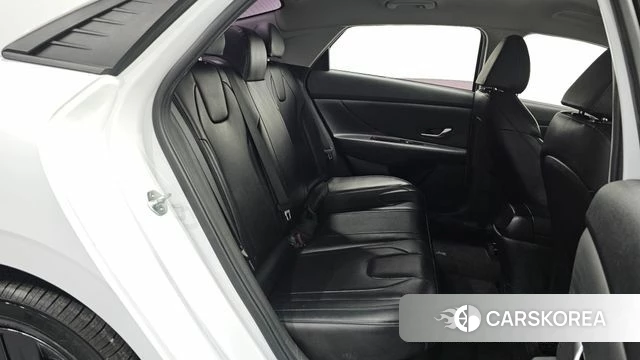 Hyundai Avante Hybrid (CN7) 2021 Белый из Кореи, фото 3
