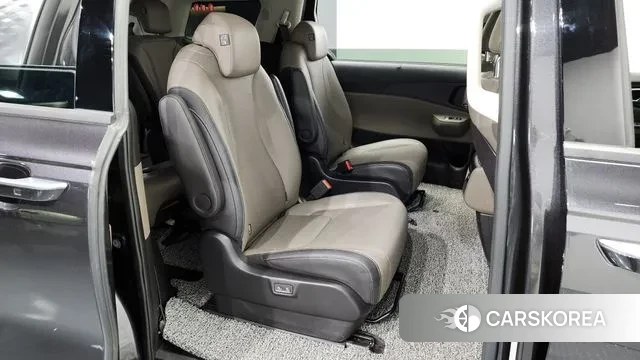 Kia The New Carnival 4th Generation 2024 Серый из Кореи, фото 3