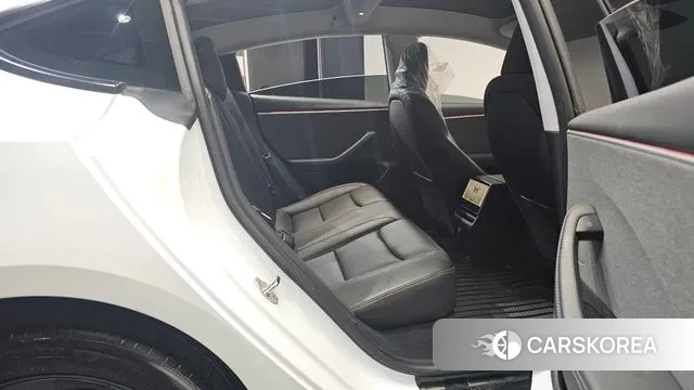 Tesla Model 3 2024 Белый из Кореи, фото 3