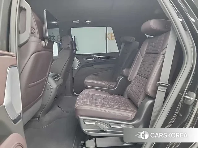 Cadillac Escalade 5th Generation 2024 Черный из Кореи, фото 3