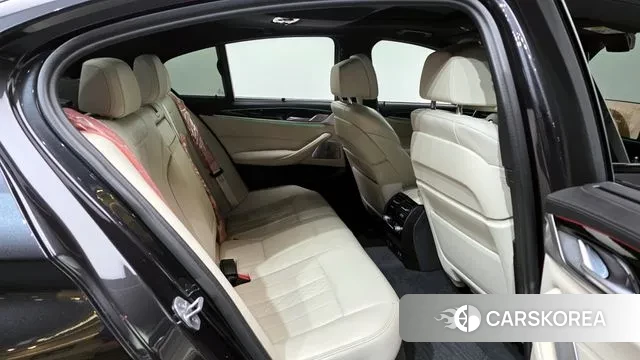 BMW 5 Series (G30) 2022 Серый из Кореи, фото 3