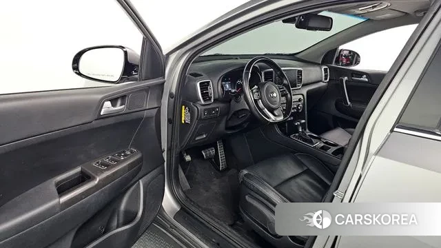 Kia Sportage The Bold 2020 Серебристо-серый из Кореи, фото 3