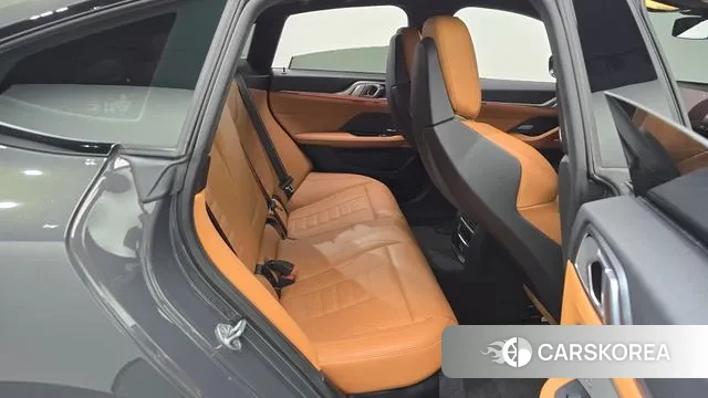 BMW i4 2023 Серый из Кореи, фото 3