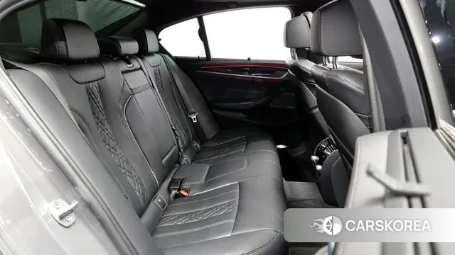 BMW 5 Series (G30) 2022 Серый из Кореи, фото 3