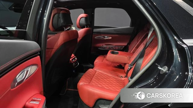 Genesis GV70 2021 Черный из Кореи, фото 3