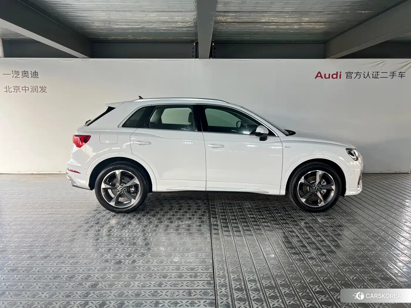 Audi Q3 2023 Белый из Китая, фото 4