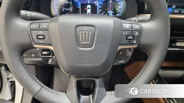 Toyota Crown Crossover 2025 Белый из Кореи, фото 3