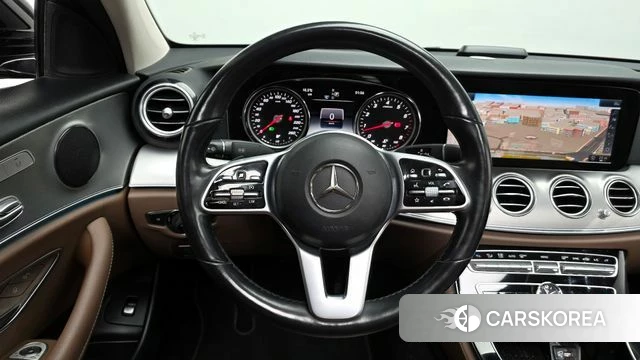 Mercedes-Benz E-Class W213 2019 Черный из Кореи, фото 3