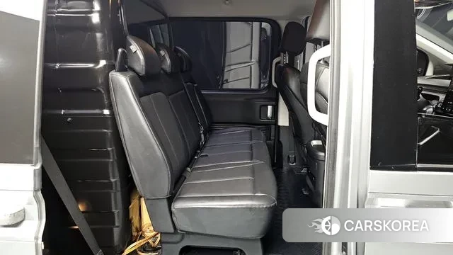 Hyundai Staria 2021 Серебристо-серый из Кореи, фото 3