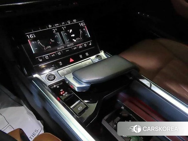 Audi e-Tron 2021 Белый из Кореи, фото 3