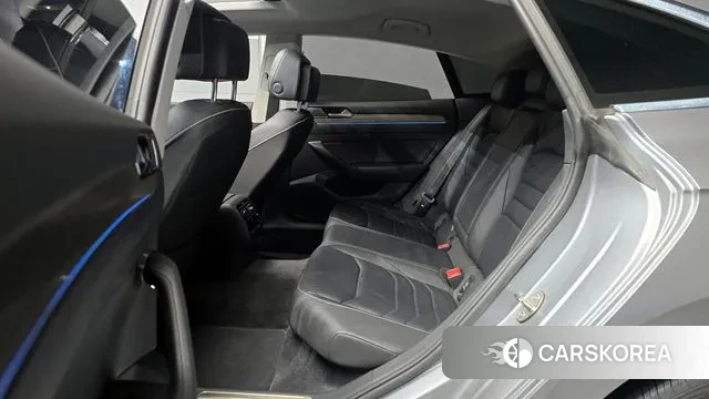 Volkswagen Arteon 2019 Серебристо-серый из Кореи, фото 3