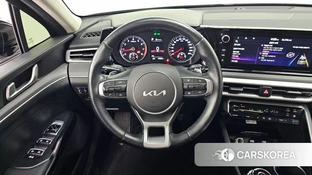 Kia K5 3rd generation 2023 Черный из Кореи, фото 3