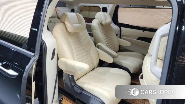 Kia Carnival 4th generation 2023 Черный из Кореи, фото 3