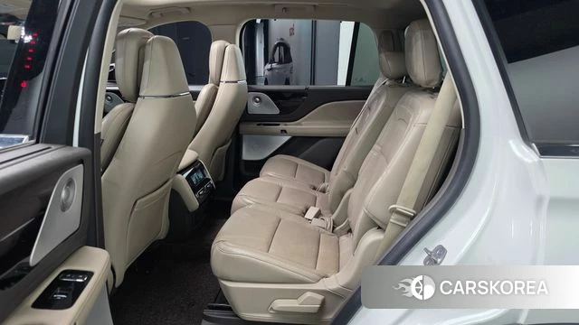 Lincoln Aviator 2nd generation 2021 Белый из Кореи, фото 3